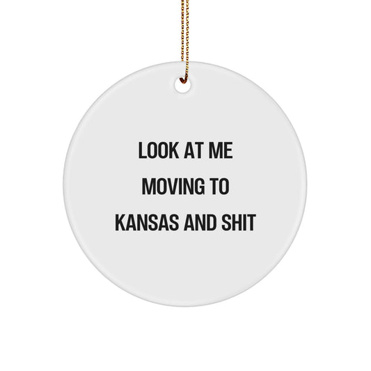 Funny Kansas Circle Ornament Gifts from Friends for Kansas Men, Christmas Unique Gifts, Kansas Circle Shaped Ornament for Home Decoration - Image 1